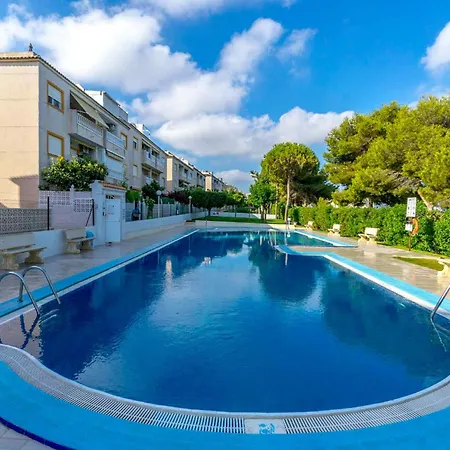 Familjeboende Med Stor Gemensam Pool Och Fin Utsikt Apartment