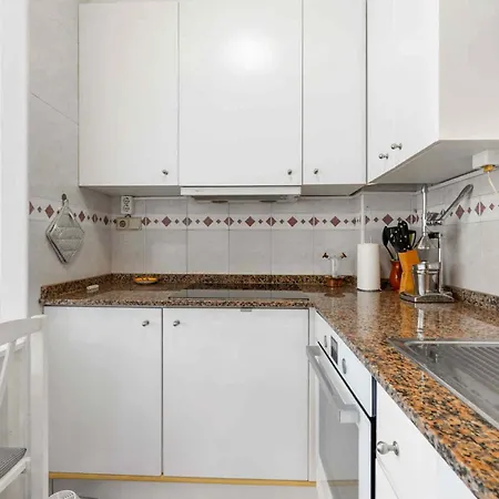 Apartment Familjeboende Med Stor Gemensam Pool Och Fin Utsikt