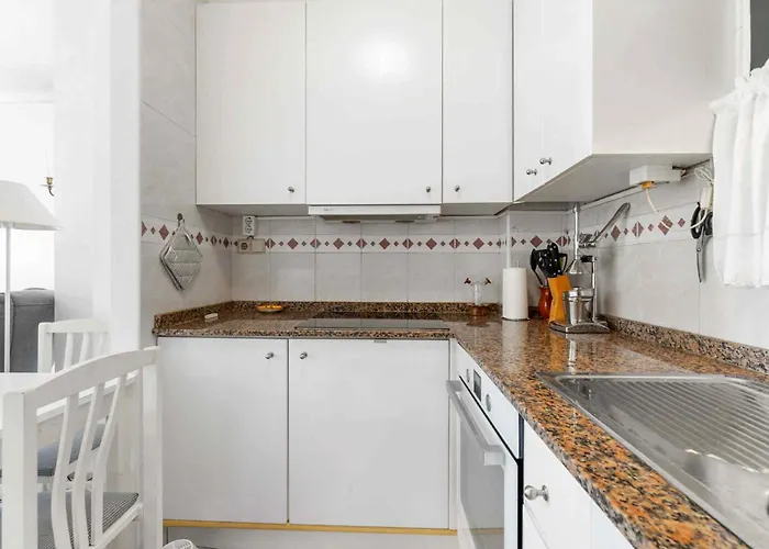 Apartment Familjeboende Med Stor Gemensam Pool Och Fin Utsikt